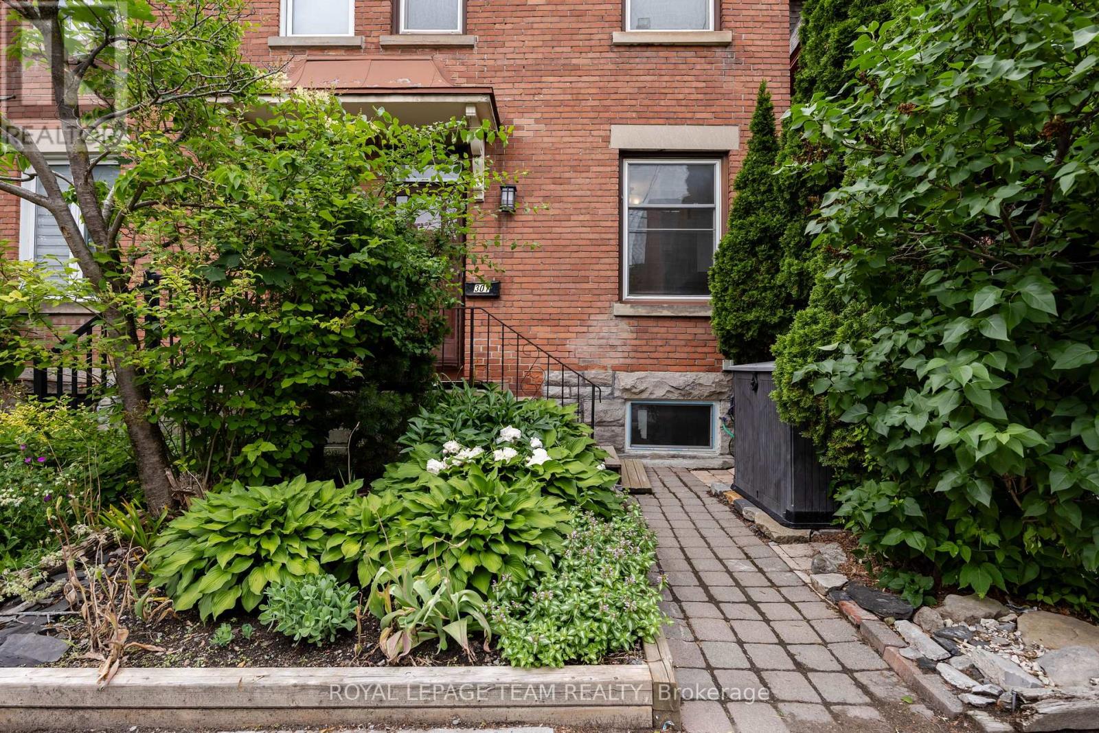 301 SOMERSET STREET E - 3