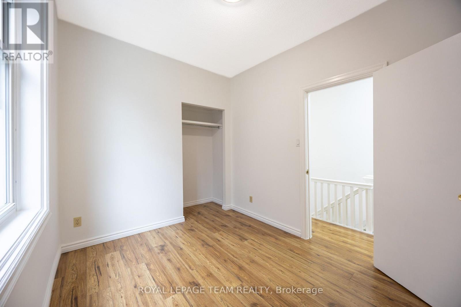 301 SOMERSET STREET E - 32