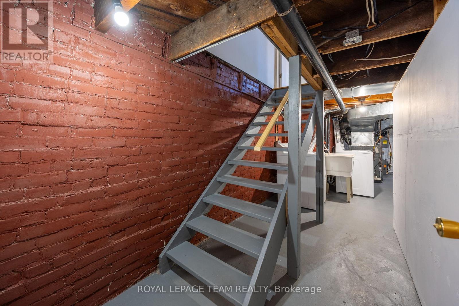 301 SOMERSET STREET E - 43