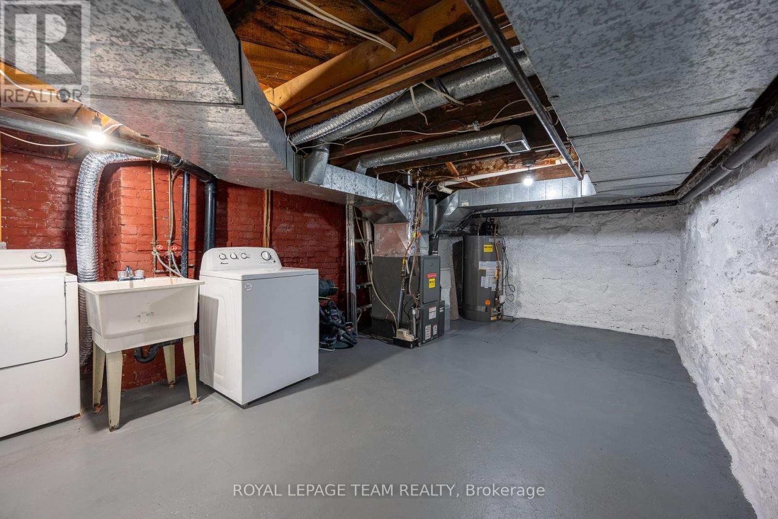 301 SOMERSET STREET E - 45