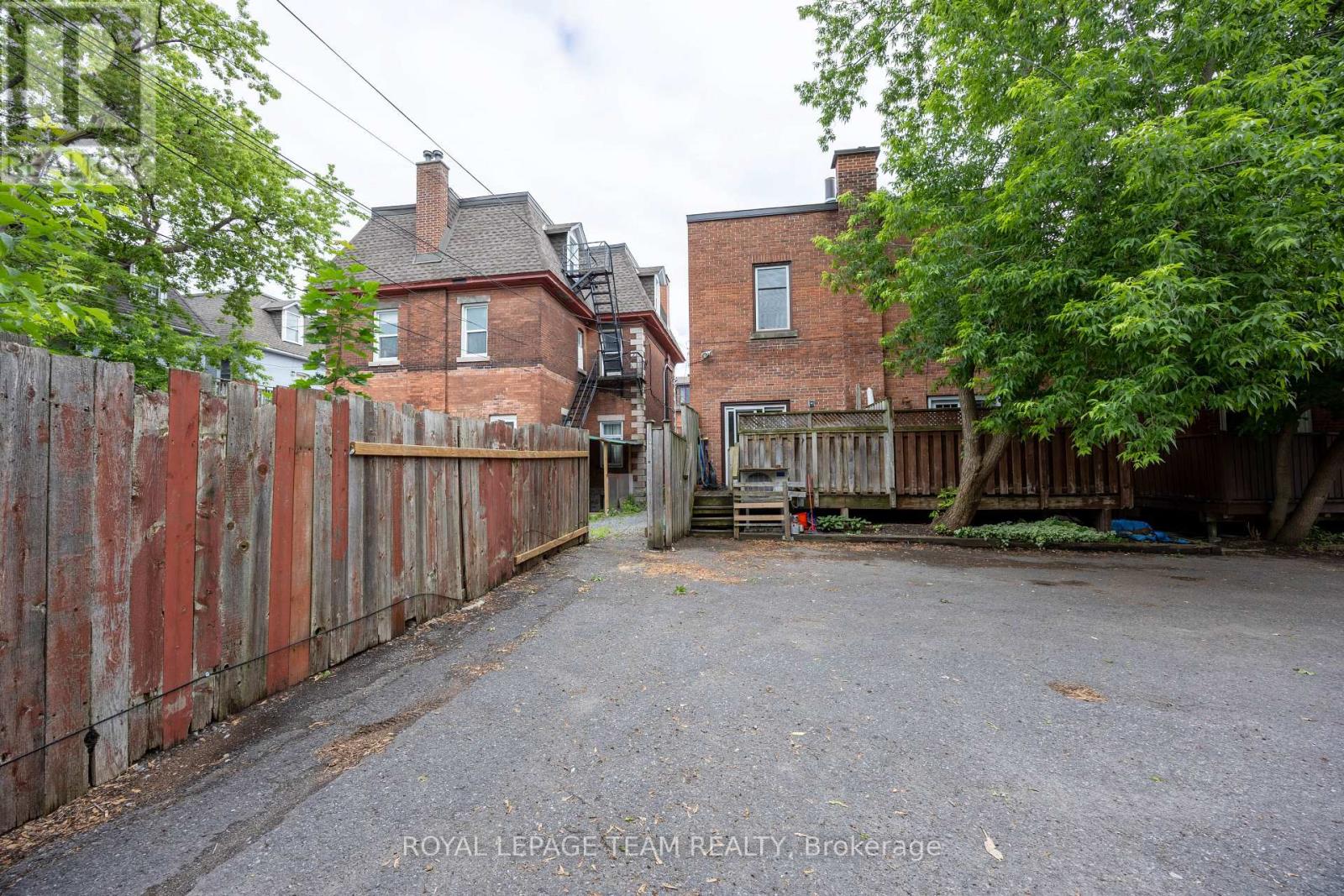 301 SOMERSET STREET E - 48