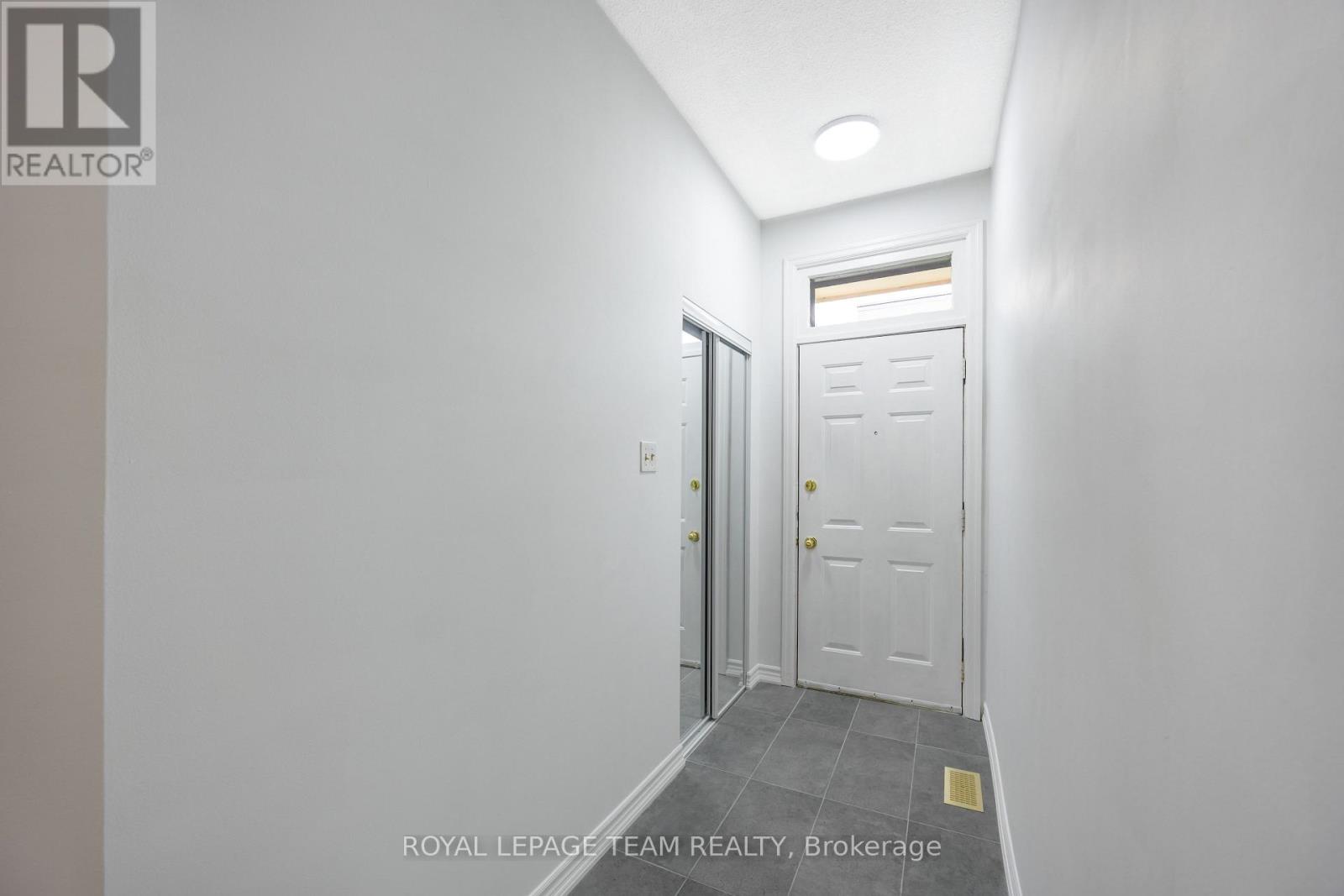 301 SOMERSET STREET E - 6