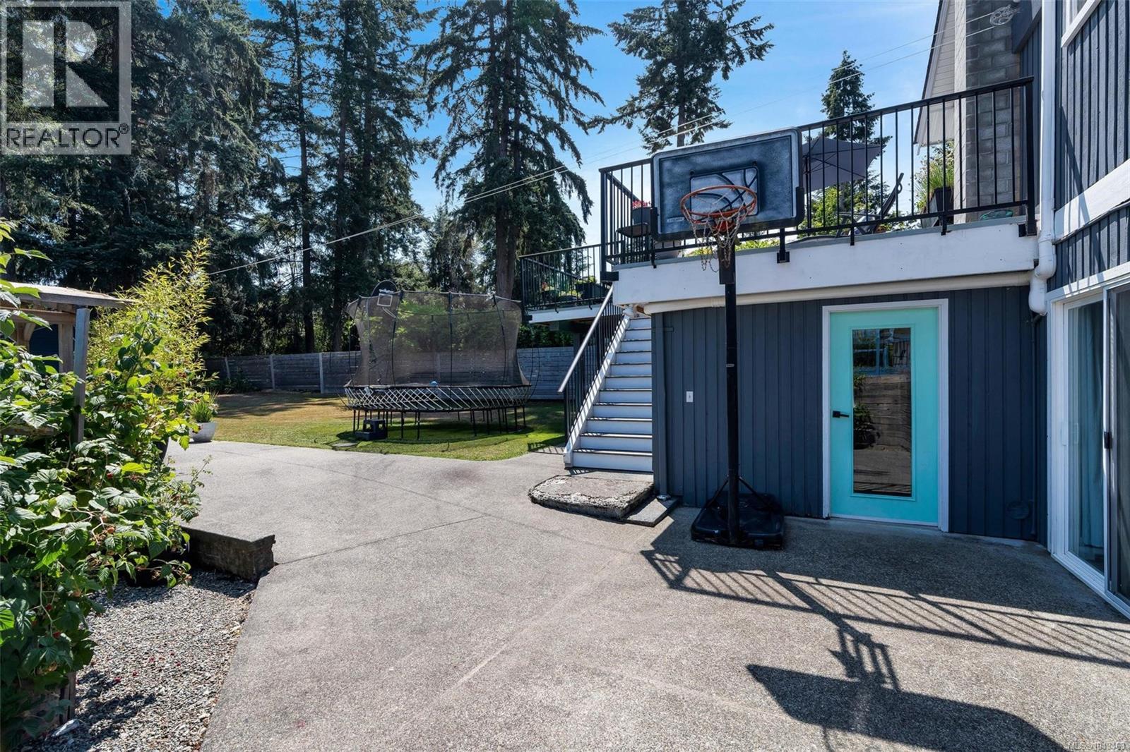 4617 George Rd - 55
