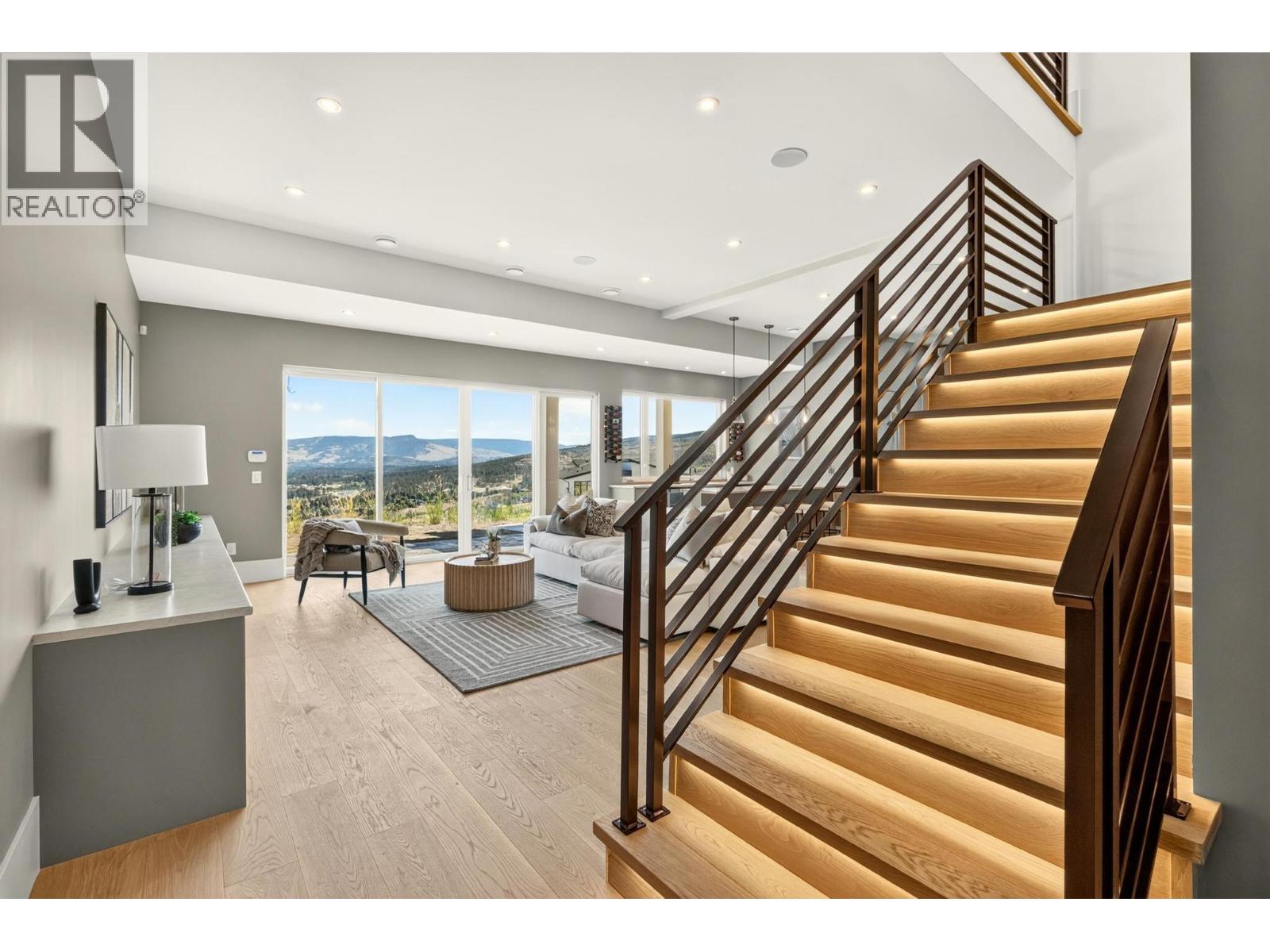 1118 Pearcy Court, Kelowna