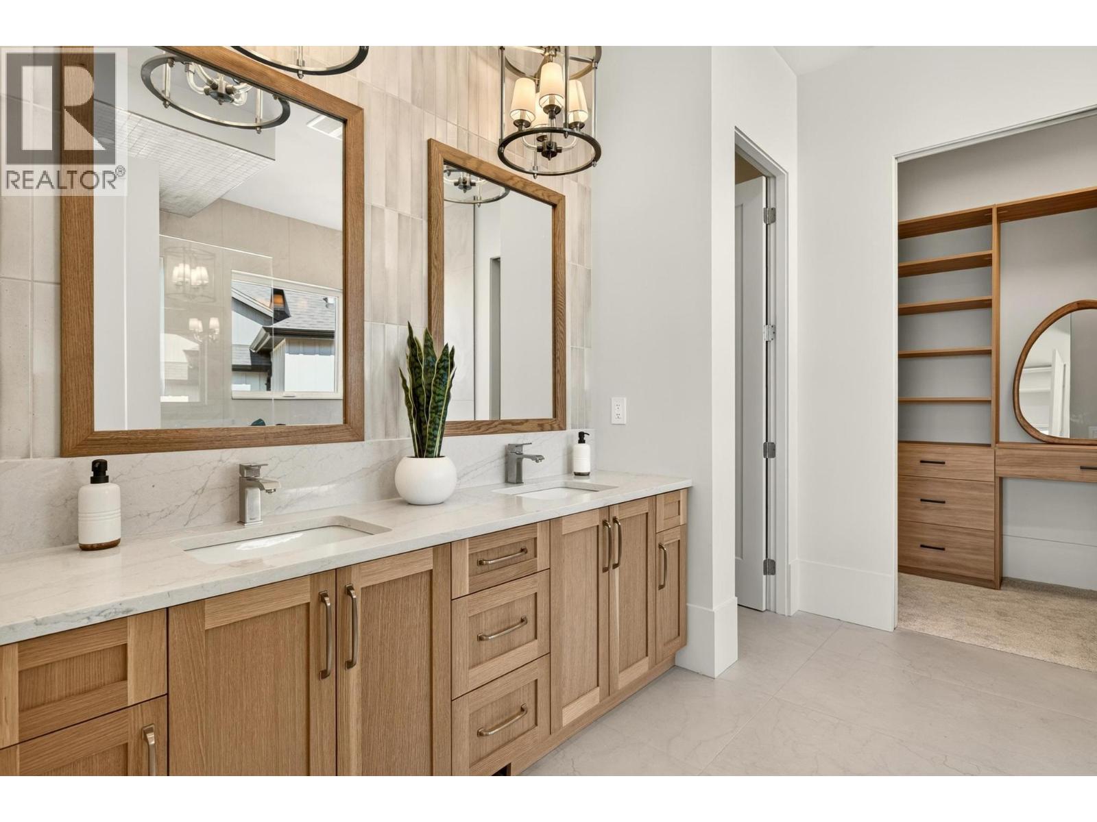 1118 Pearcy Court, Kelowna