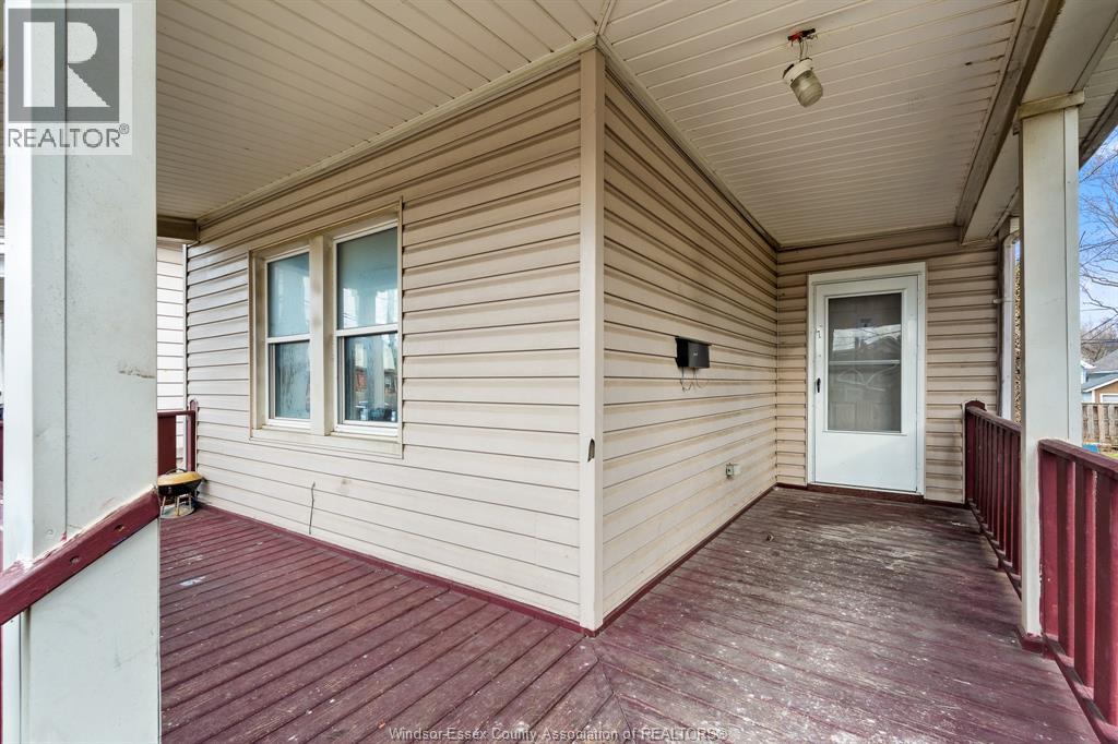 458-460 WAHKETA STREET - 5