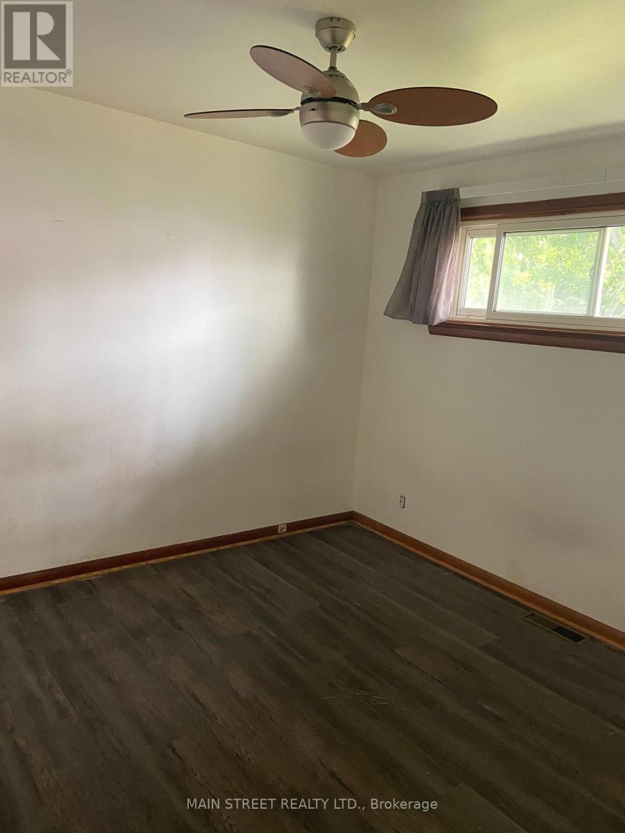 329 JAMES STREET E - 14