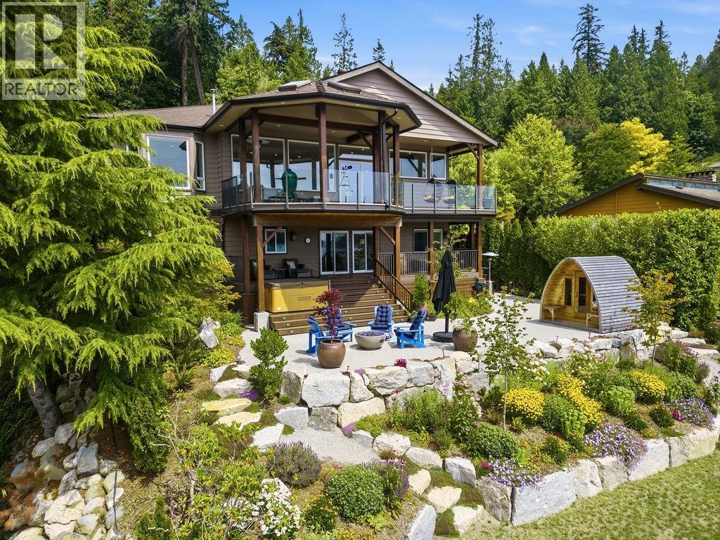 6889 ISLAND VIEW ROAD, Sechelt