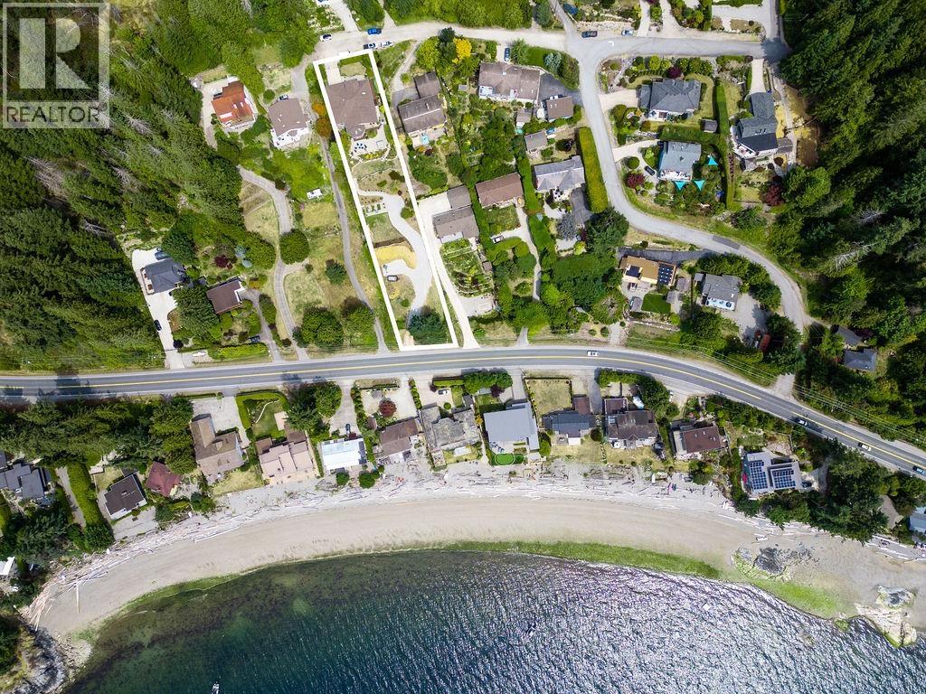 6889 ISLAND VIEW ROAD, Sechelt