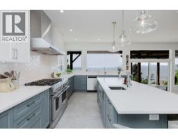 6889 Island View Road, Sechelt, BC V7Z0T2 Photo 13