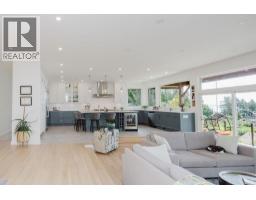 6889 Island View Road, Sechelt, BC V7Z0T2 Photo 15
