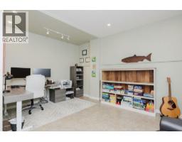 6889 Island View Road, Sechelt, BC V7Z0T2 Photo 31