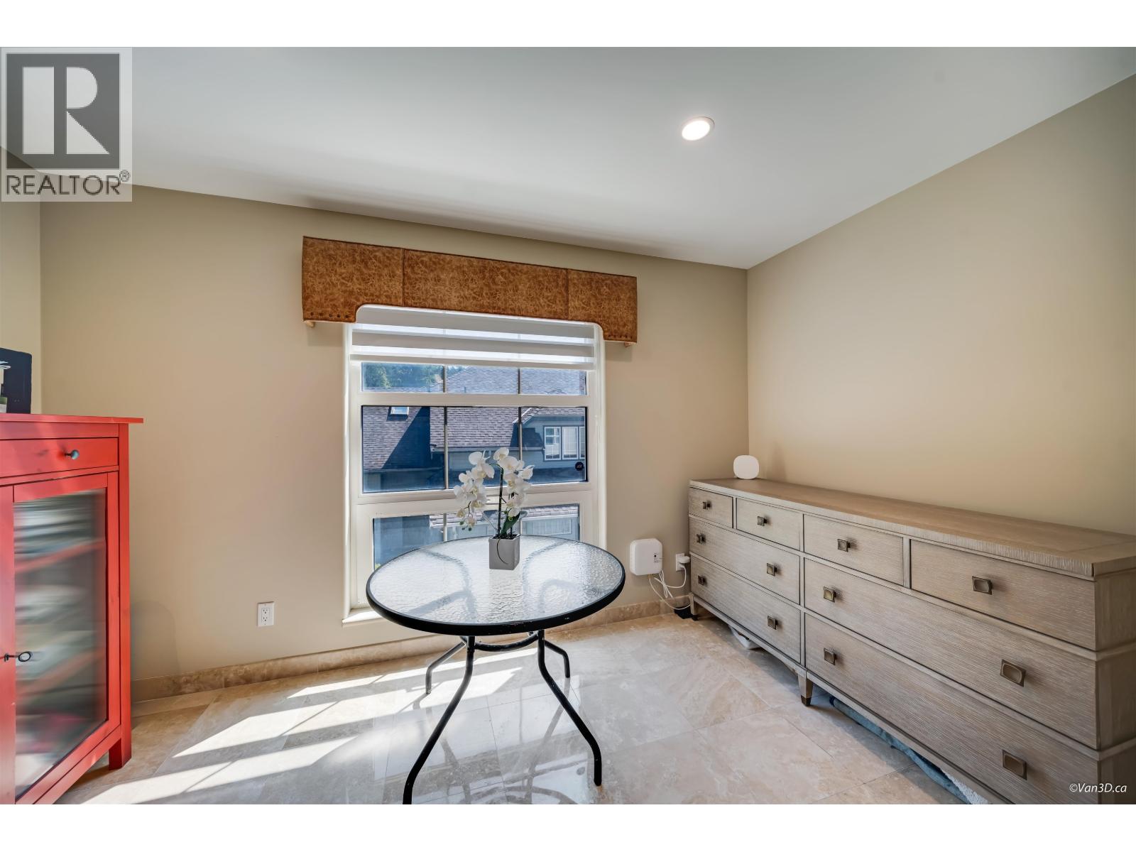 5387 WESTHAVEN WYND, West Vancouver