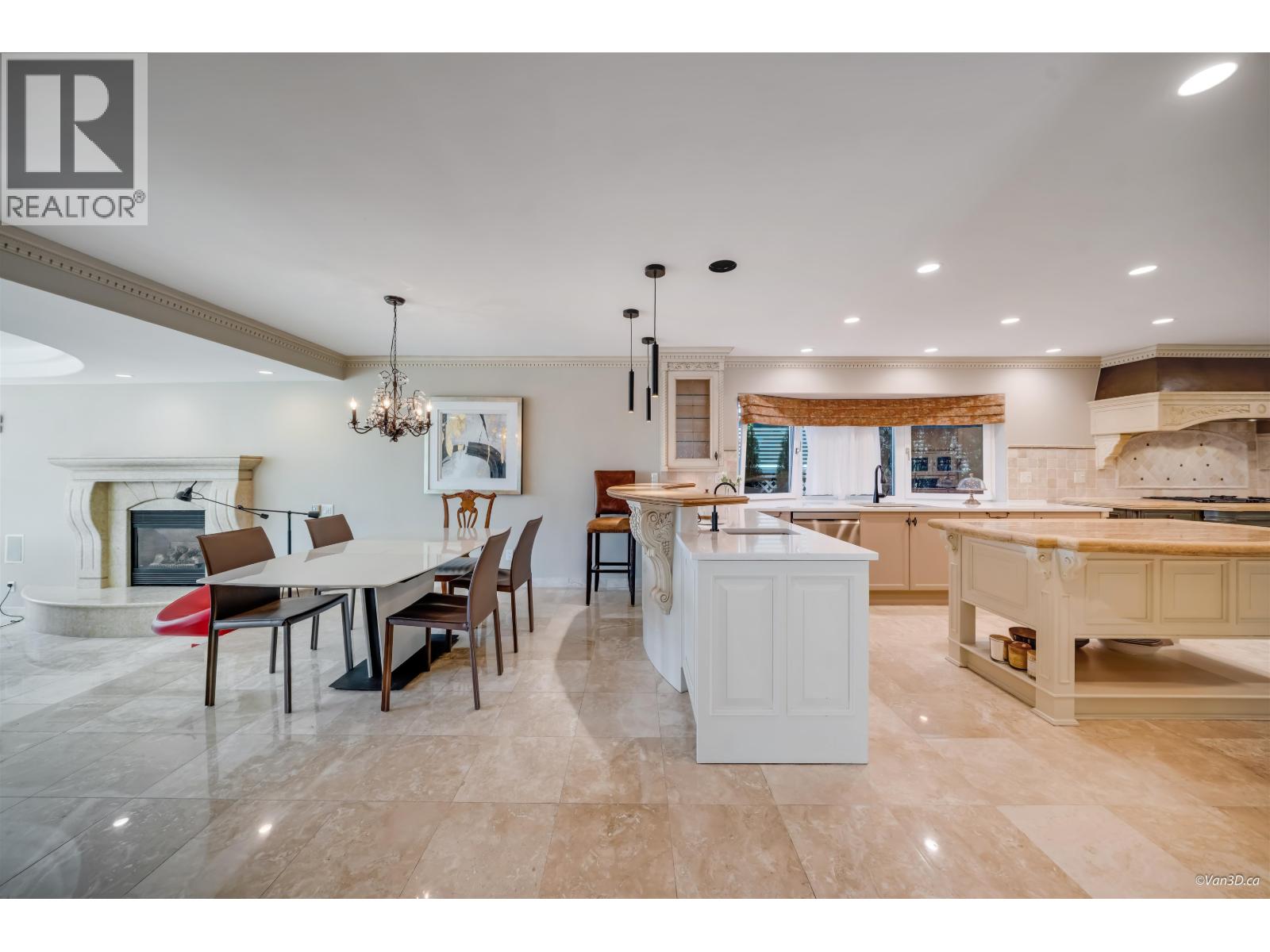 5387 WESTHAVEN WYND, West Vancouver