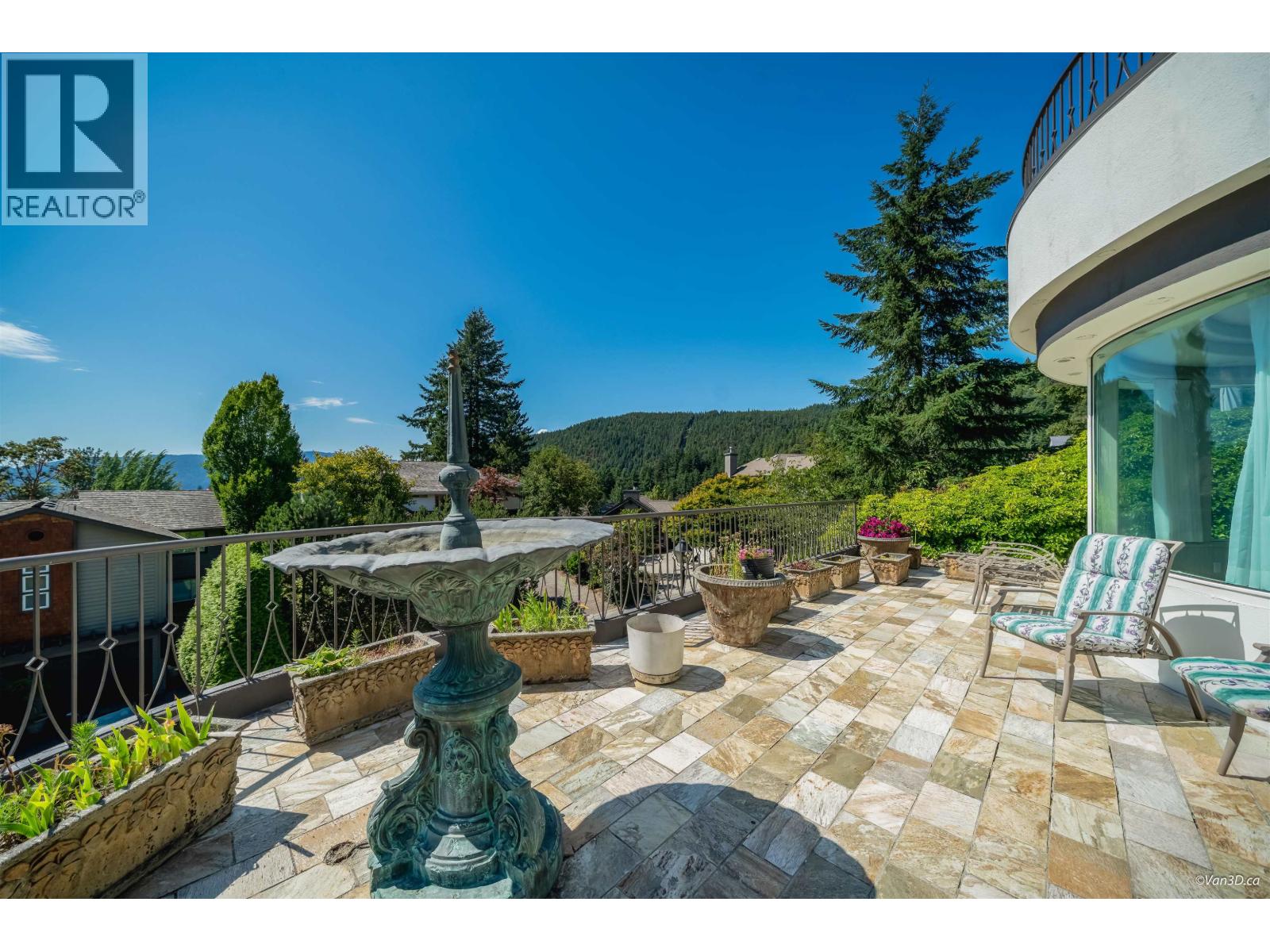5387 WESTHAVEN WYND, West Vancouver
