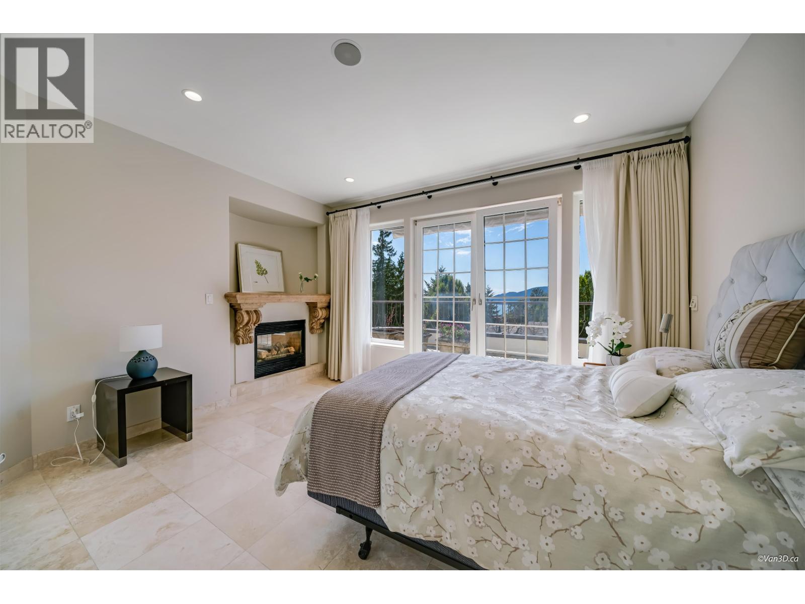 5387 WESTHAVEN WYND, West Vancouver