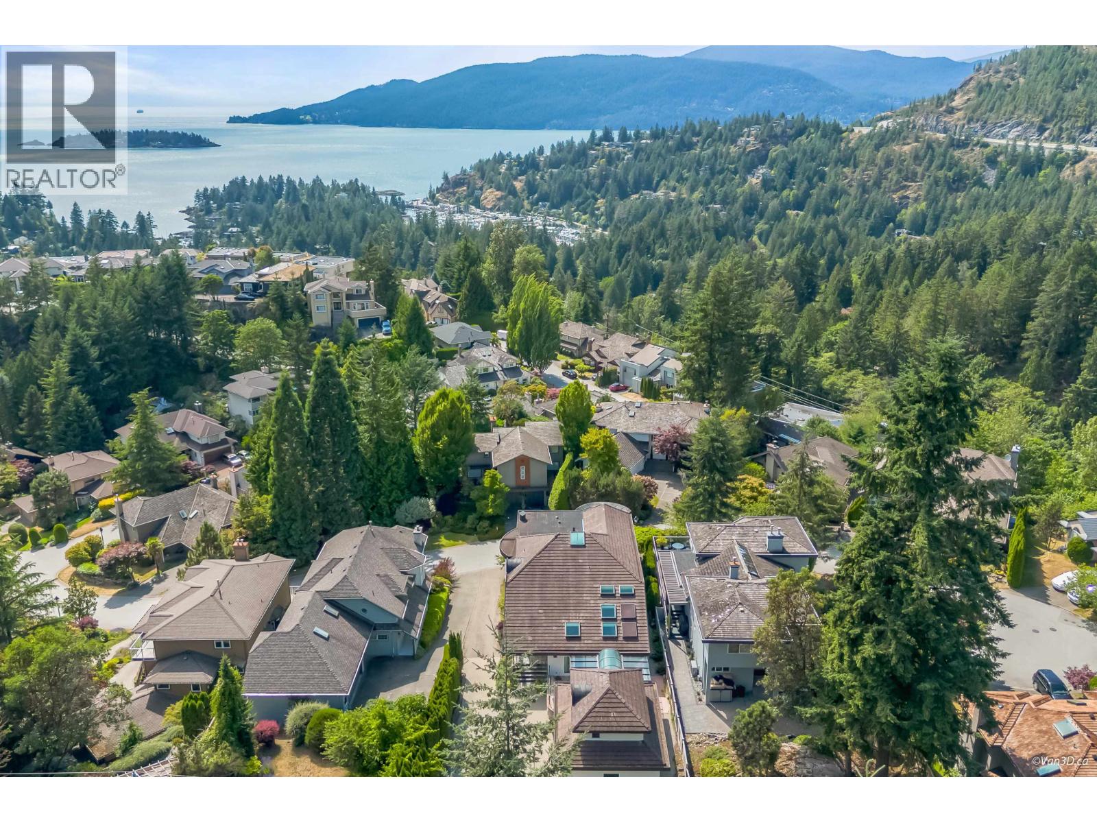 5387 WESTHAVEN WYND, West Vancouver