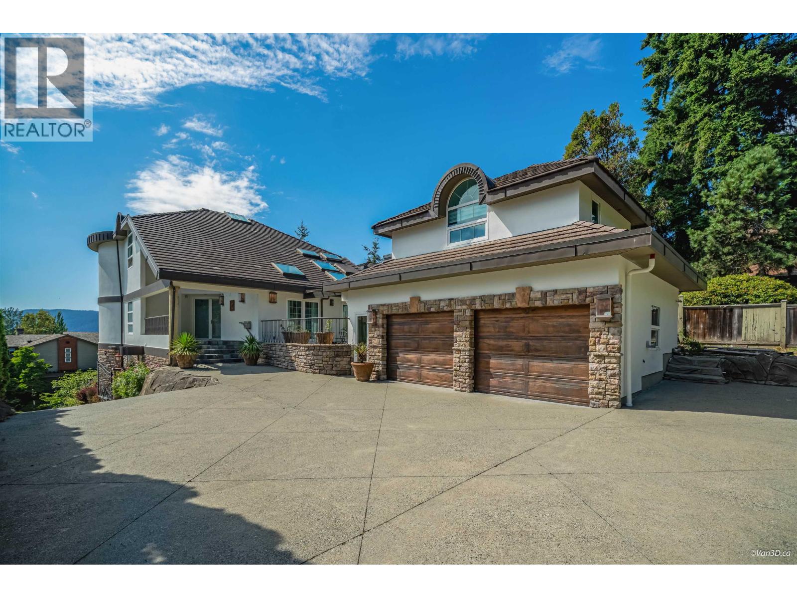 5387 WESTHAVEN WYND, West Vancouver