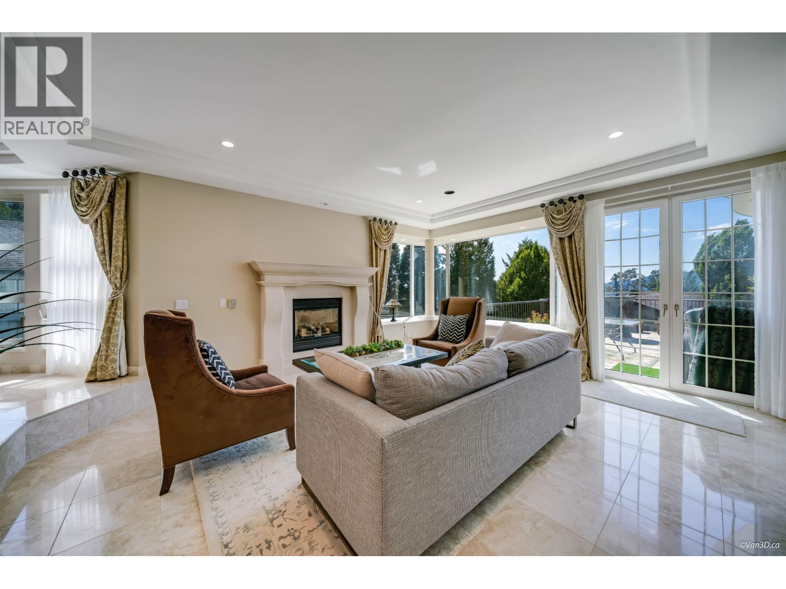 5387 WESTHAVEN WYND, West Vancouver