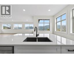 5058 Heritage Drive, Eagle Bay, BC V0E1T0 Photo 23