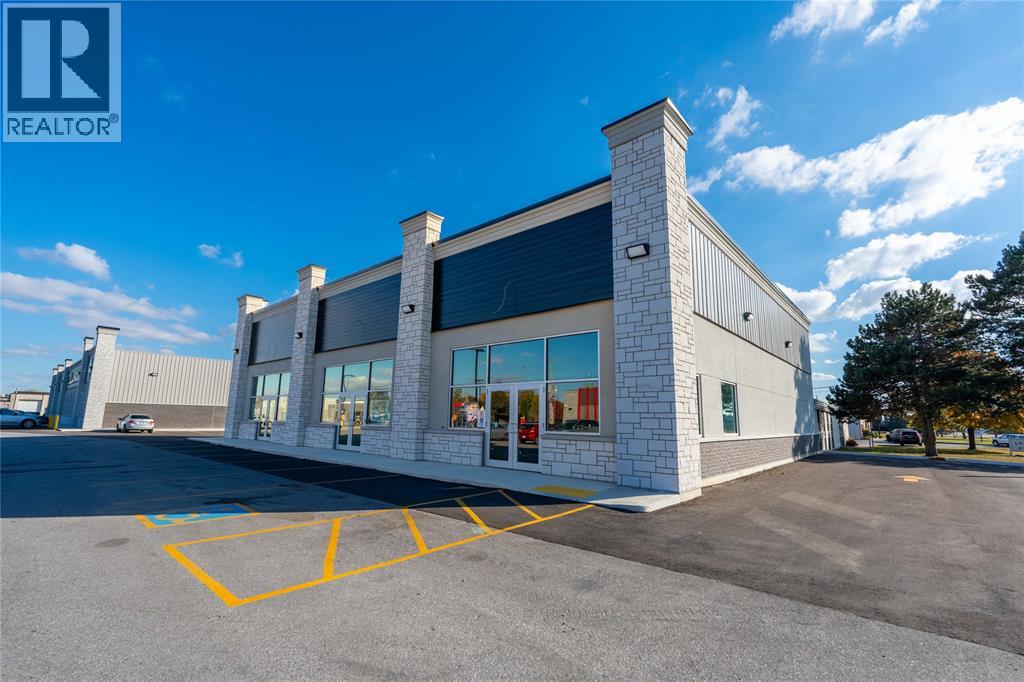 1113 CONFEDERATION STREET, Sarnia — photo 2