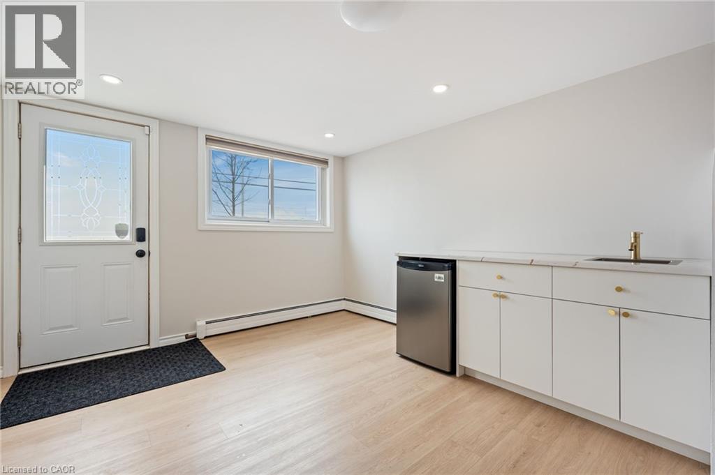 351 TALBOT Road - 12