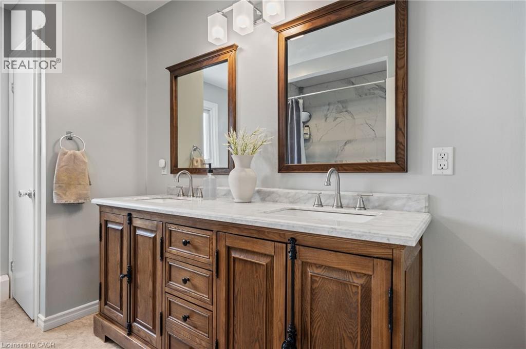 351 TALBOT Road - 19
