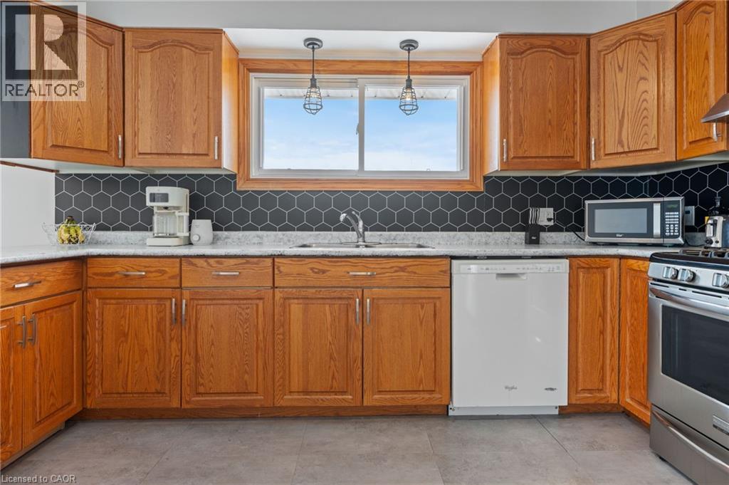 351 TALBOT Road - 24