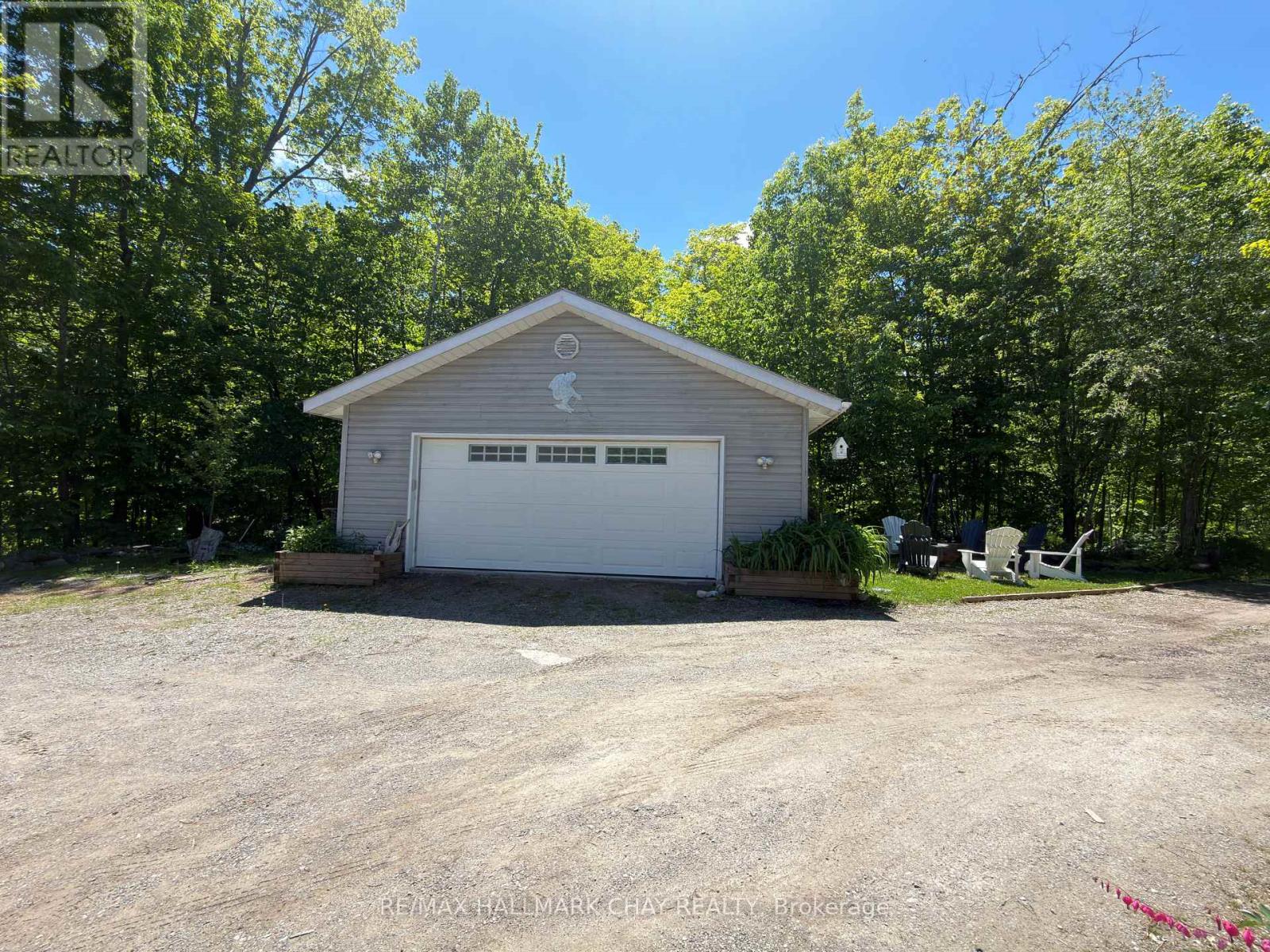 137 PICKEREL POINT ROAD - 6
