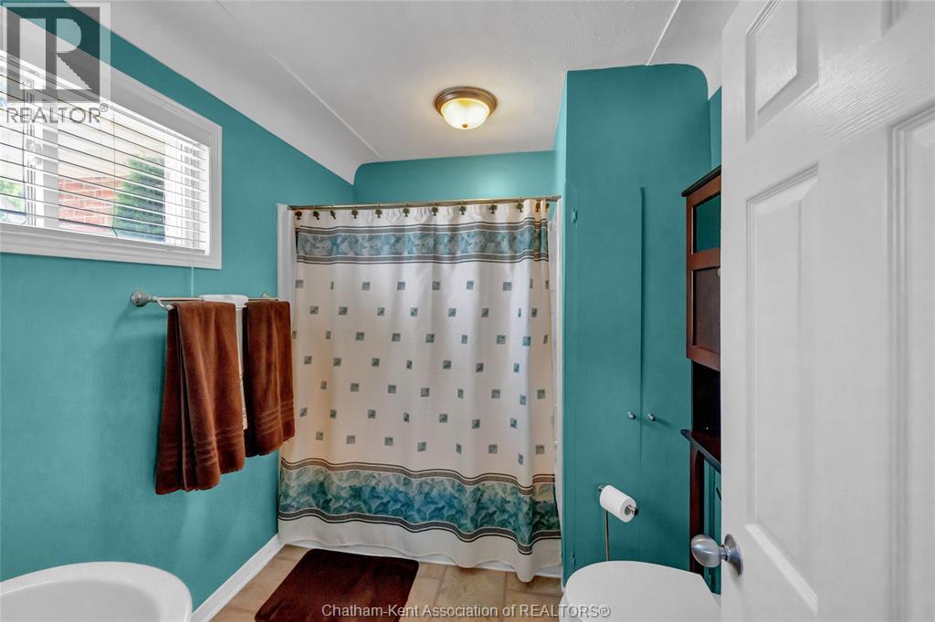 94 Dundas STREET - 13