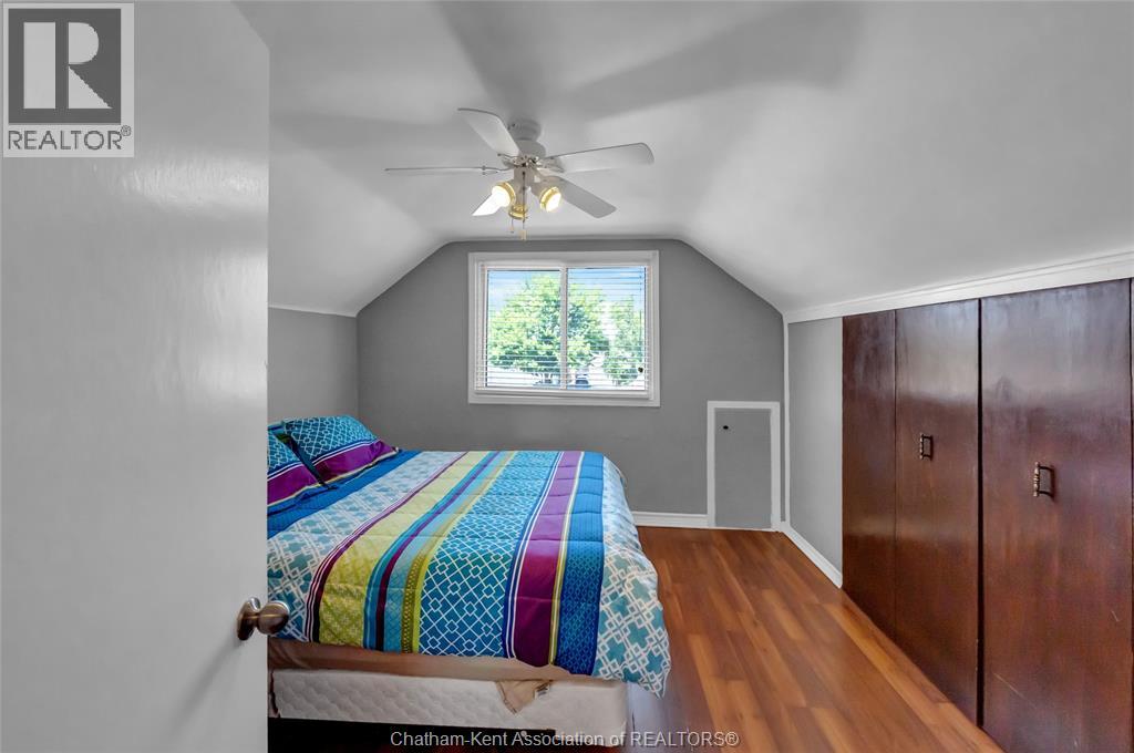 94 Dundas STREET - 26