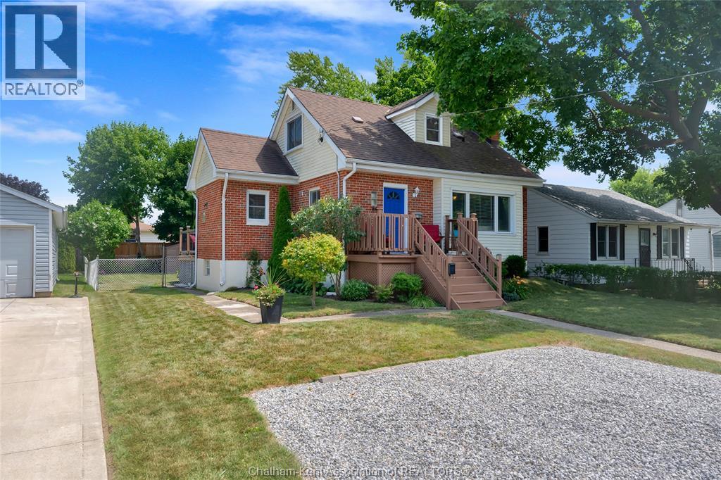 94 Dundas STREET - 2