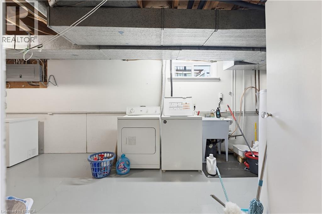 65 LYNDHURST Avenue - 23