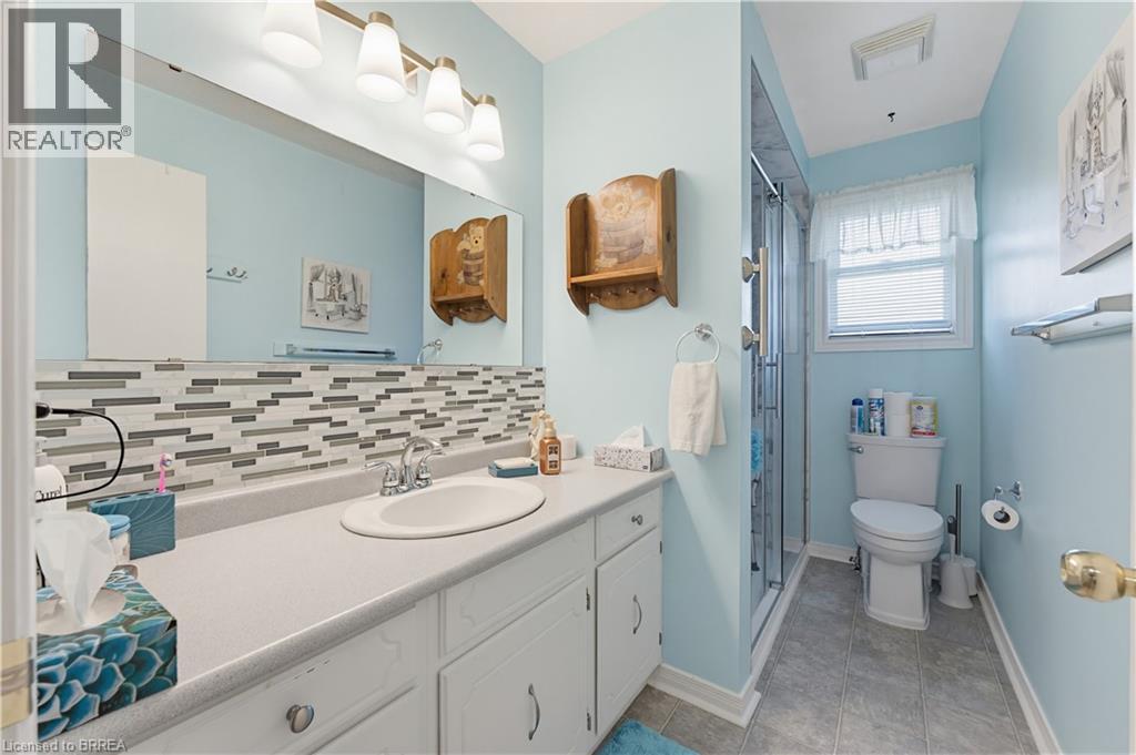 65 LYNDHURST Avenue - 17