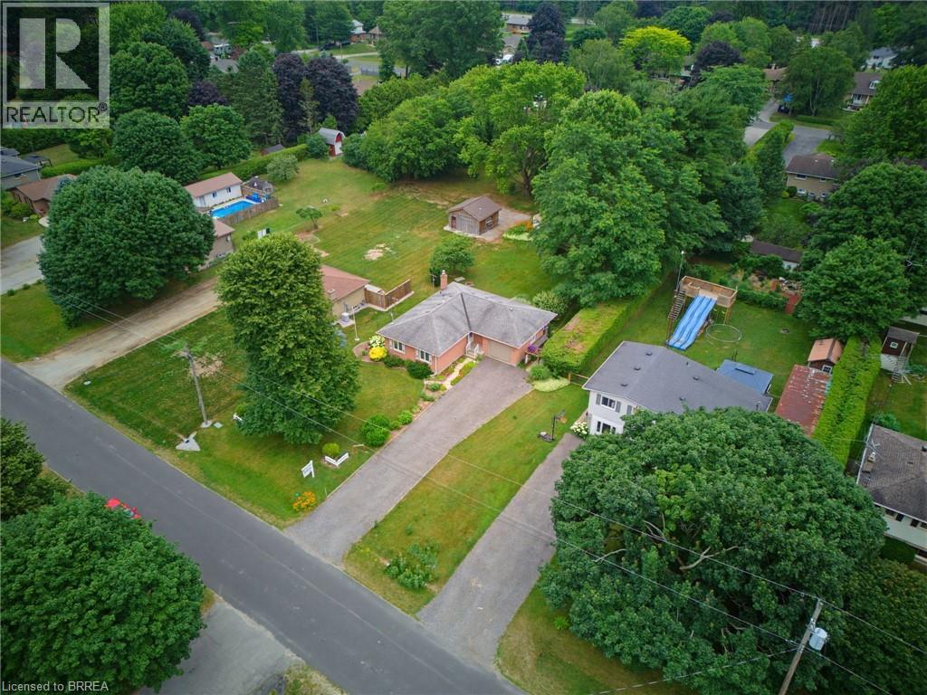 65 LYNDHURST Avenue - 33