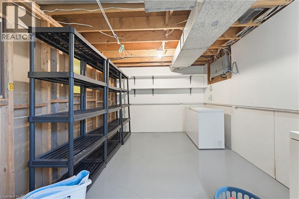 65 LYNDHURST Avenue - 24