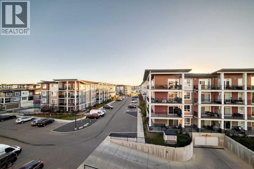 #405 10 Walgrove Walk SE - 16