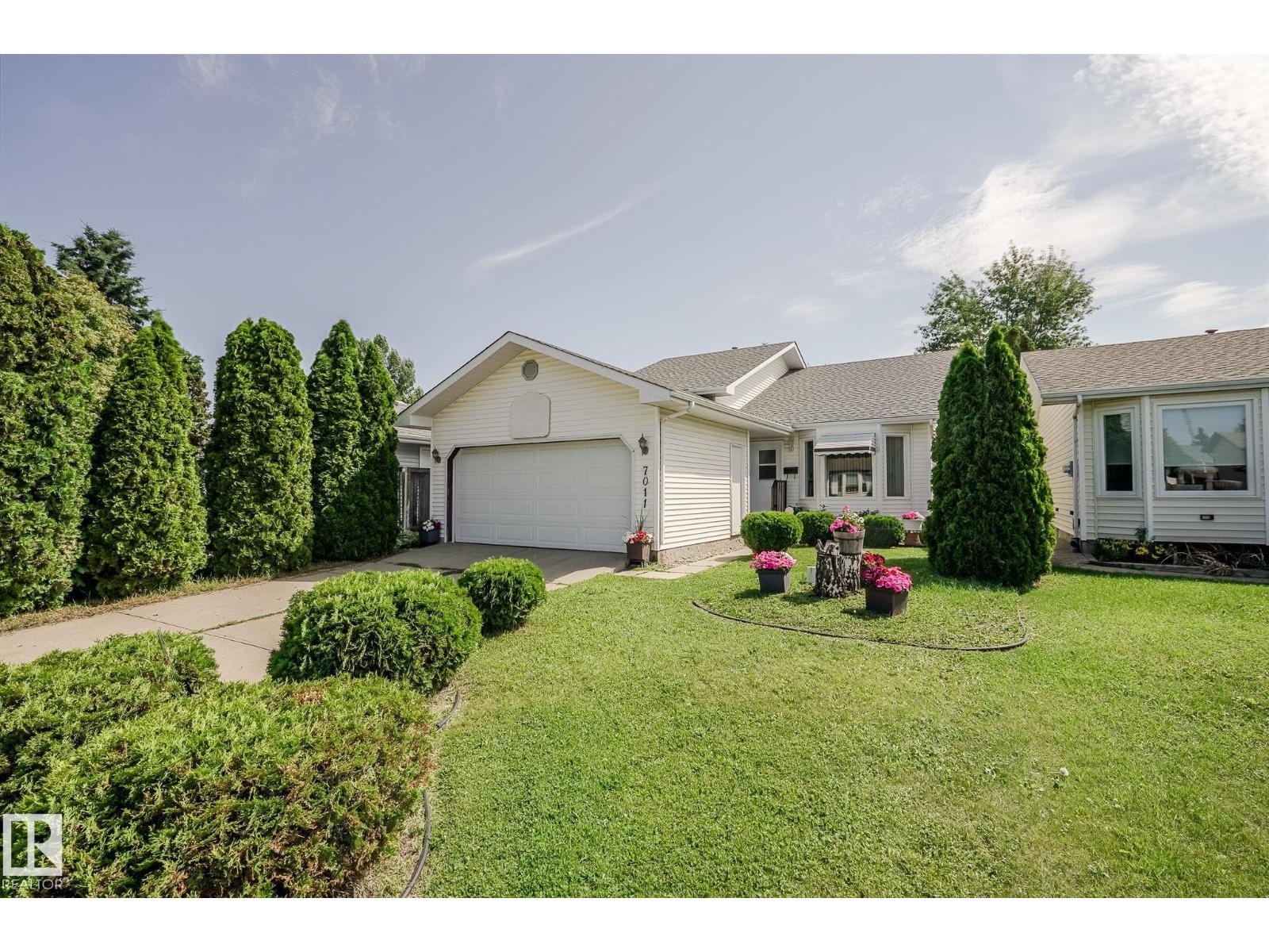7011 190 ST NW - 4