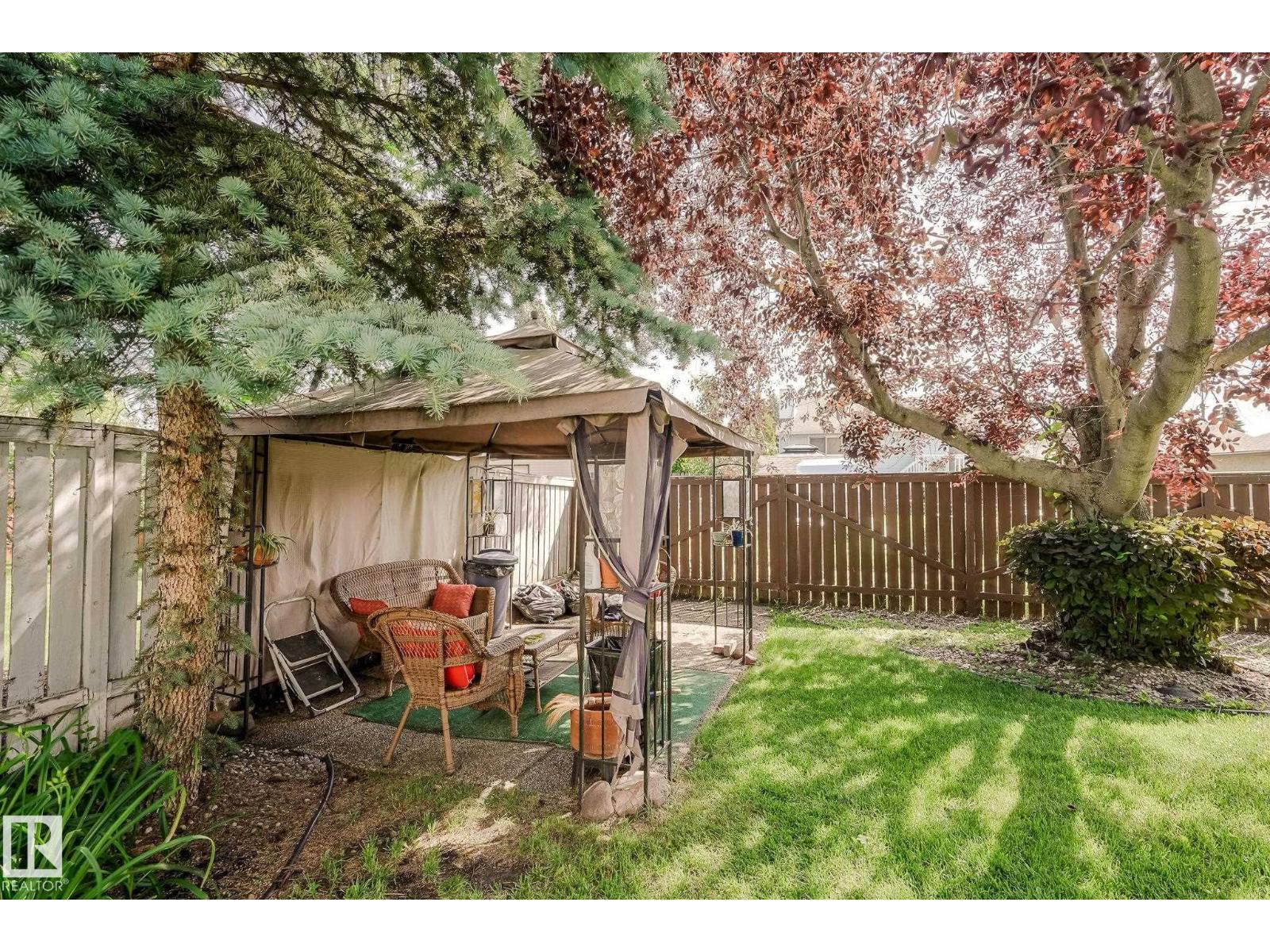 7011 190 ST NW - 53