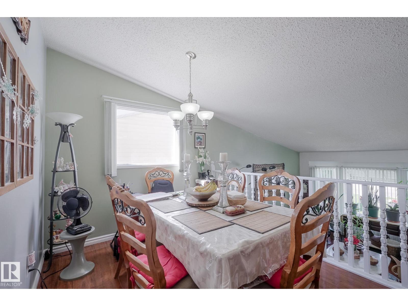 7011 190 ST NW - 14