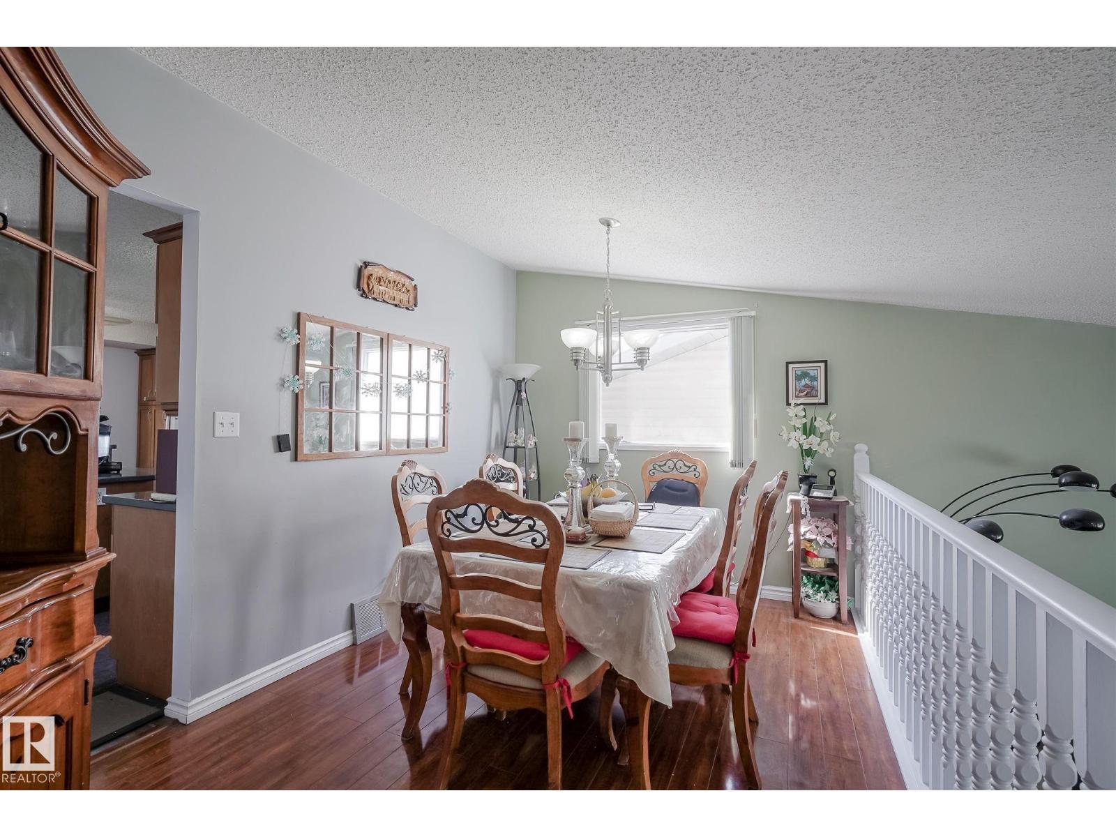 7011 190 ST NW - 15