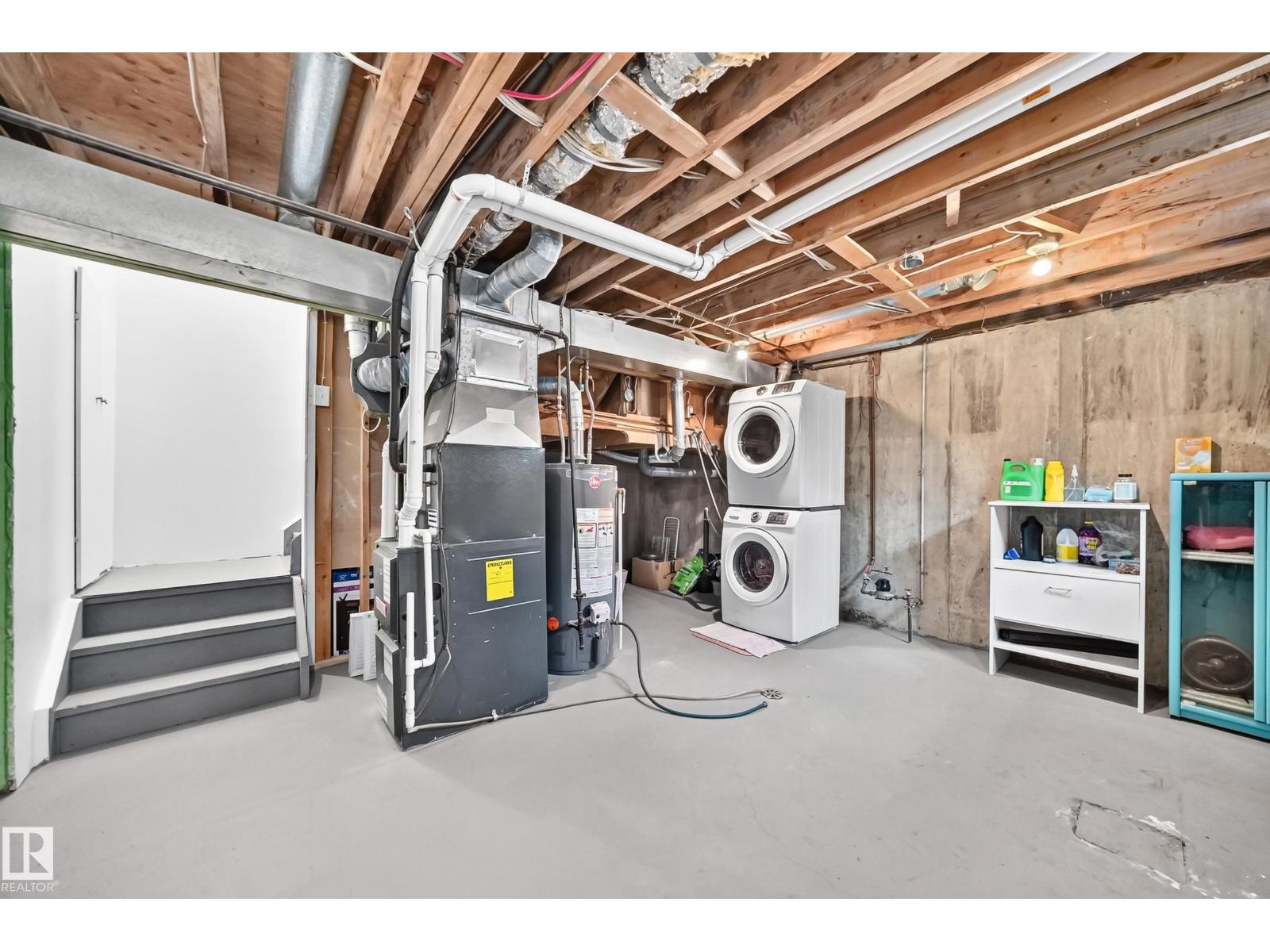 8033 27 AV NW - 35