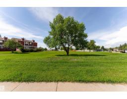 #2 4707 126 Av Nw, Edmonton, AB T5A4K4 Photo 29