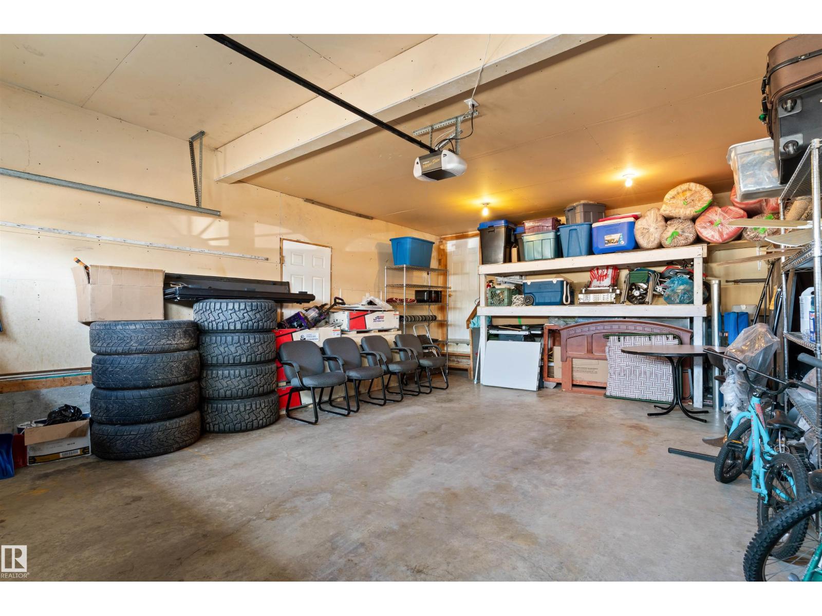 2915 151A AV NW - 38
