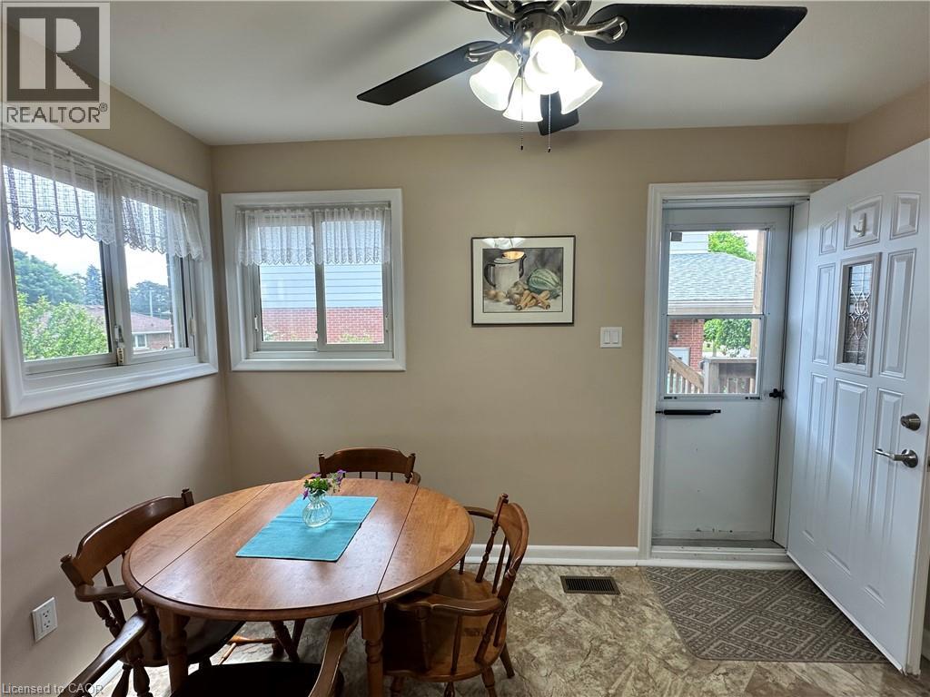 129 BROKER Drive - 20