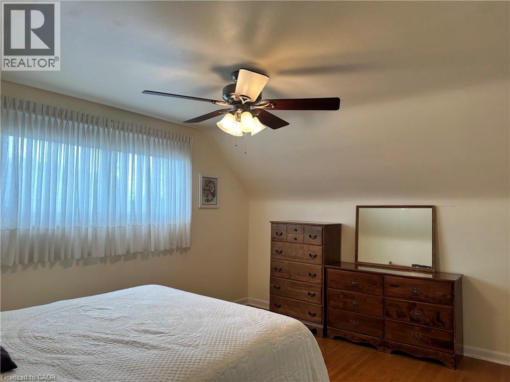 129 BROKER Drive - 24
