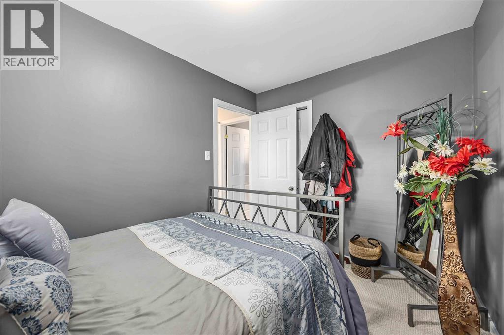322 COBDEN STREET - 18