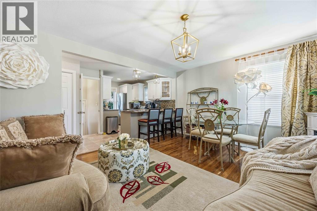 322 COBDEN STREET - 7