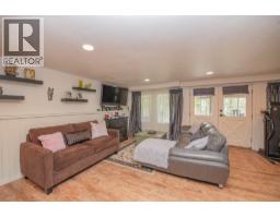 1495 6 Highway, Nakusp, BC V0G1R1 Photo 35