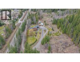 1495 6 Highway, Nakusp, BC V0G1R1 Photo 73